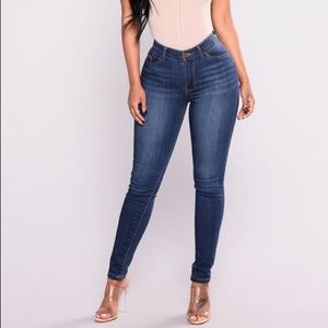 New Fashion Nova Stretch Skinny Jeans, Size 5